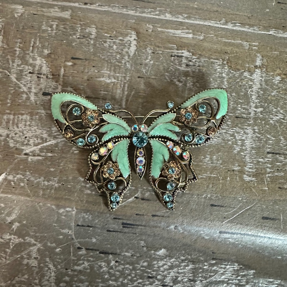 Vintage Avon SP Butterfly Brooch Pin Aqua Blue Rhinestone Enamel Gold Tone Fairy